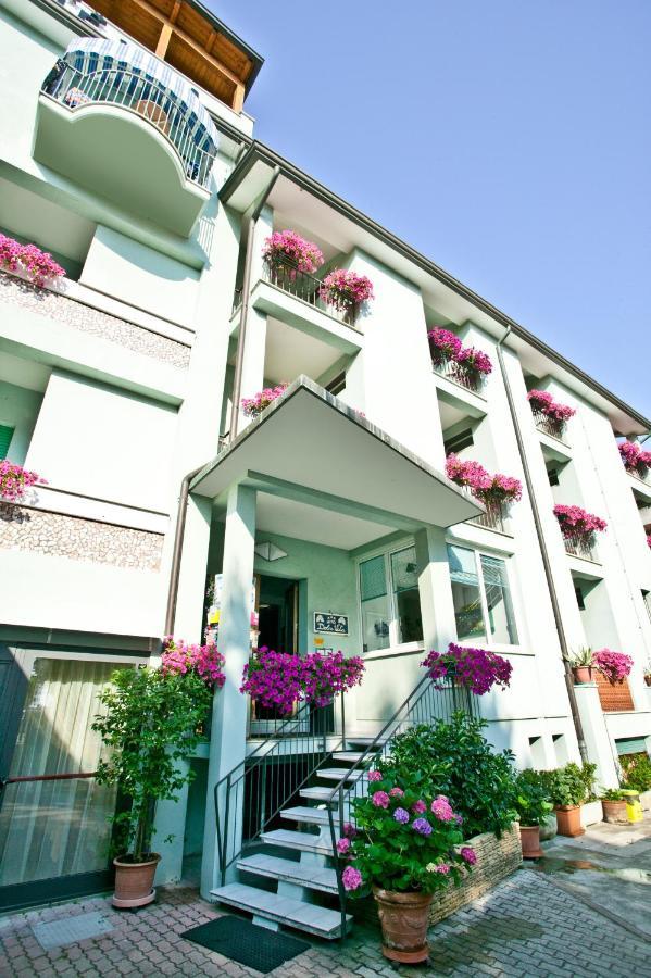 Hotel Dolcevita Cesenatico Esterno foto