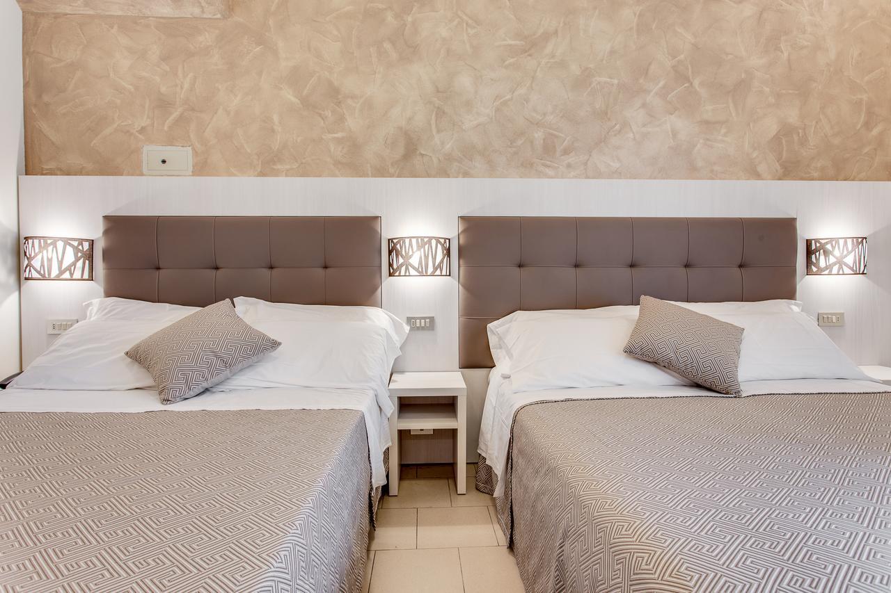 Hotel Dolcevita Cesenatico Esterno foto