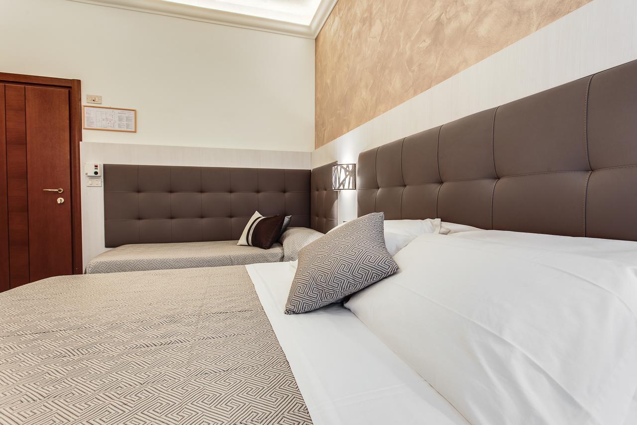 Hotel Dolcevita Cesenatico Esterno foto